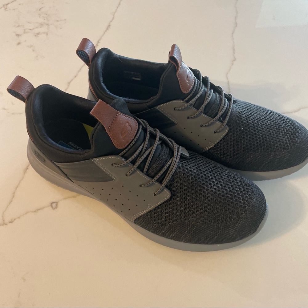 Skechers Men's Black and Brown Knit slip on classic fit